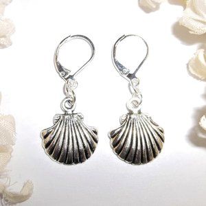 Silver Seashell Earrings Beach Vacation Theme Lever Back Dangle Minimalist 7065